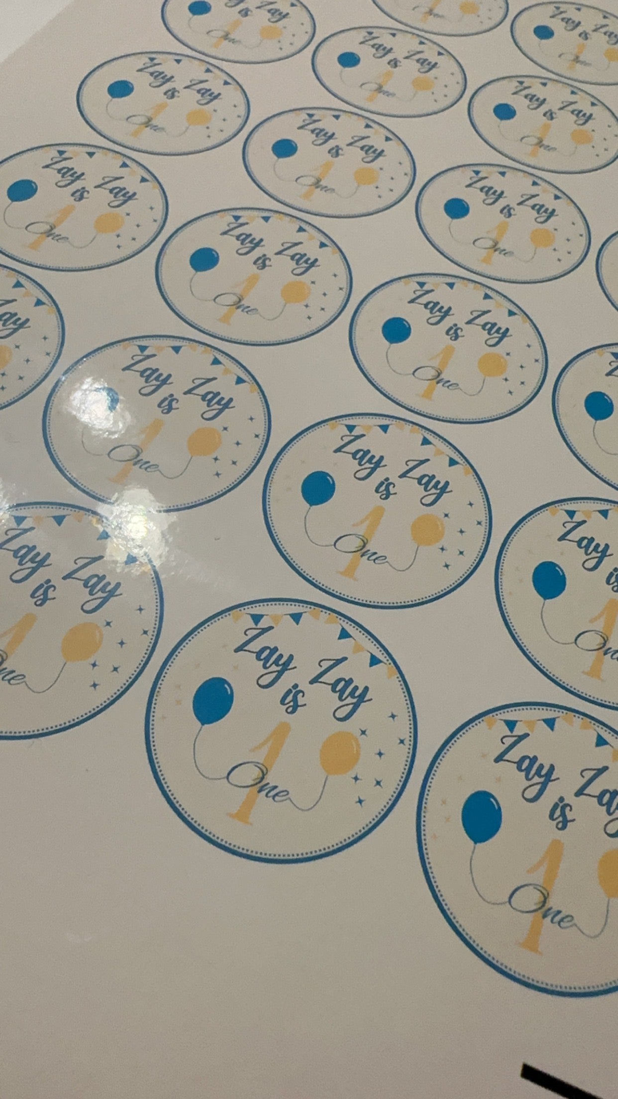 Circle label stickers